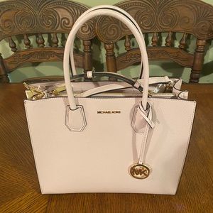Michael Kors Mercer Accordion Tote Bag